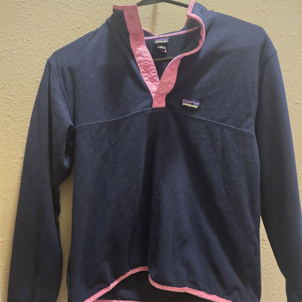 Patagonia Navy and Pink Pullover